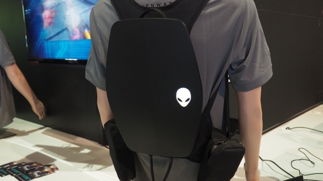 Alienware va lansa un PC-ghiozdan pentru realitate virtuală