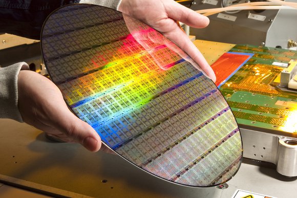 Huawei ar pregăti o fabrică de wafere de 12 inci pentru a reduce dependența de piața memoriilor DRAM
