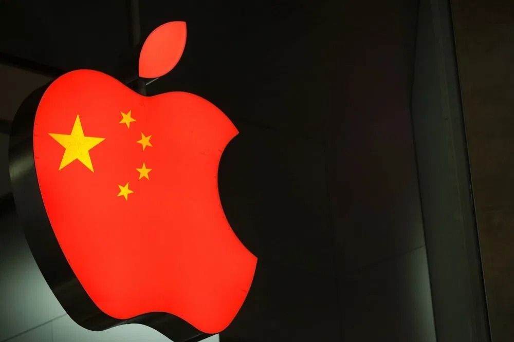 Apple se confruntă cu noi provocări legale în China.