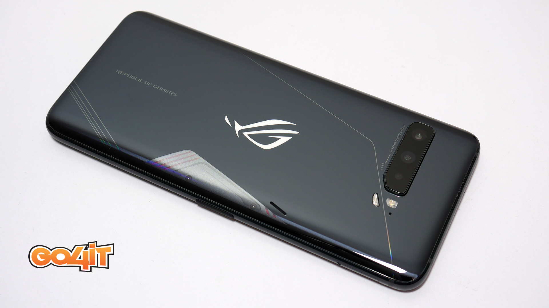 ASUS ROG Phone 3 side back