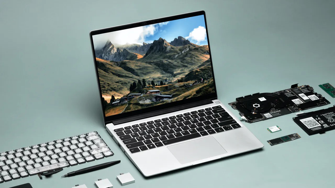 Framework: un laptop complet modular care poate fi upgradat și modificat asemeni unui PC desktop