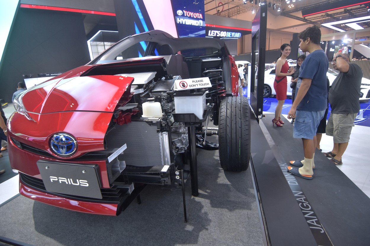 Automobile Hybrid Versus Plug in Hybrid Care Este Diferen a automobile-hybrid-versus-plug-in-hybrid-care-este-diferen-a