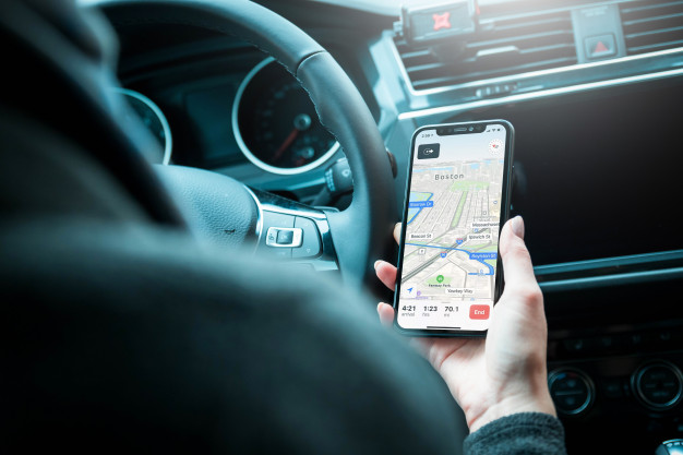 Waze va putea explica motivul pentru care te direcționează pe trasee alternative