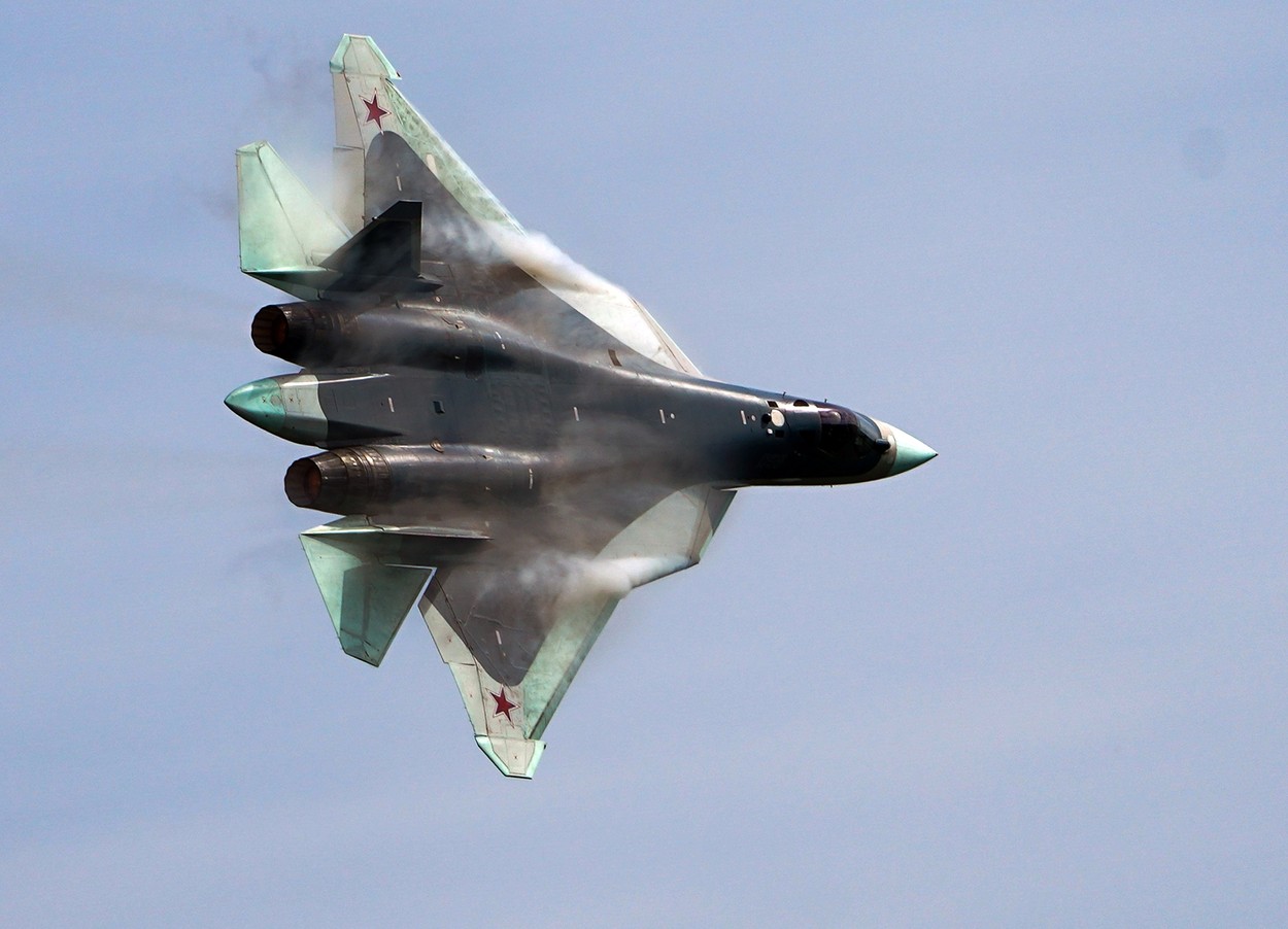 VIDEO: Aflăm un detaliu nou despre Sukhoi Su-57 „Felon”, avionul invizibil al lui Putin