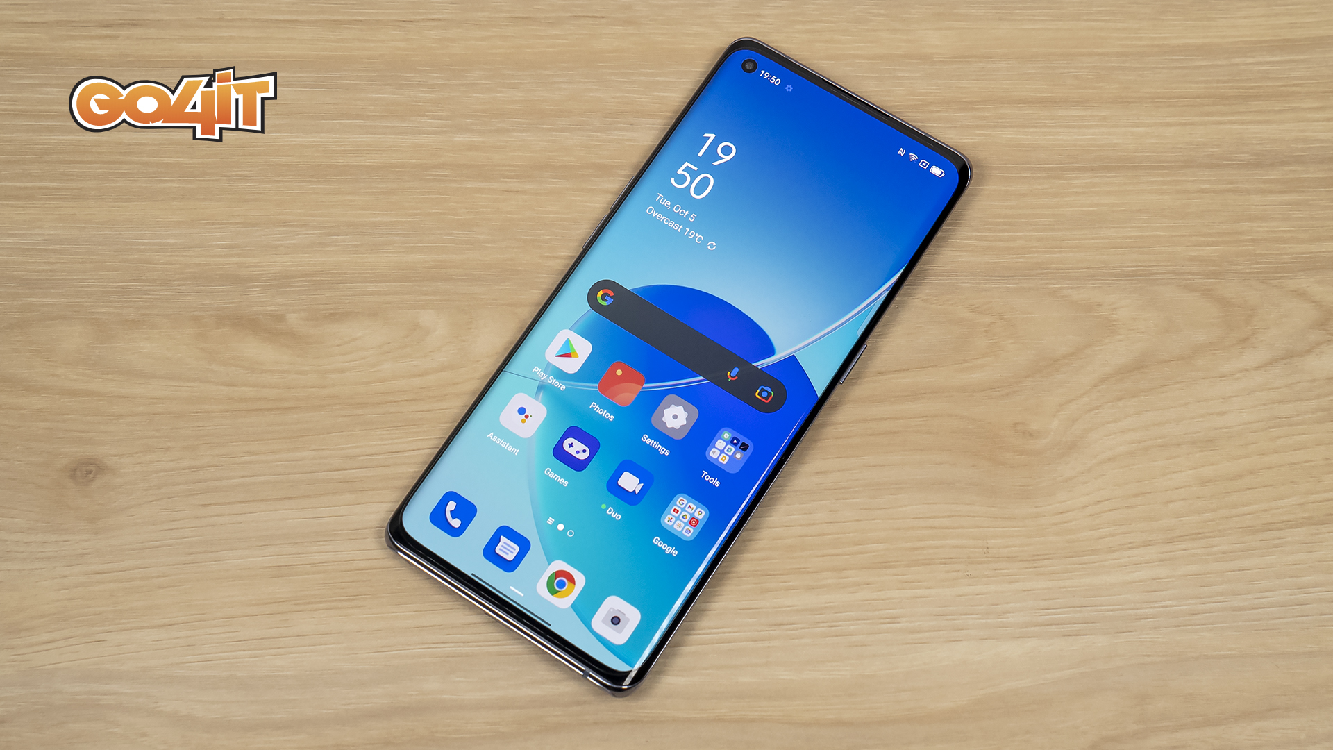 Oppo Reno6 Pro front