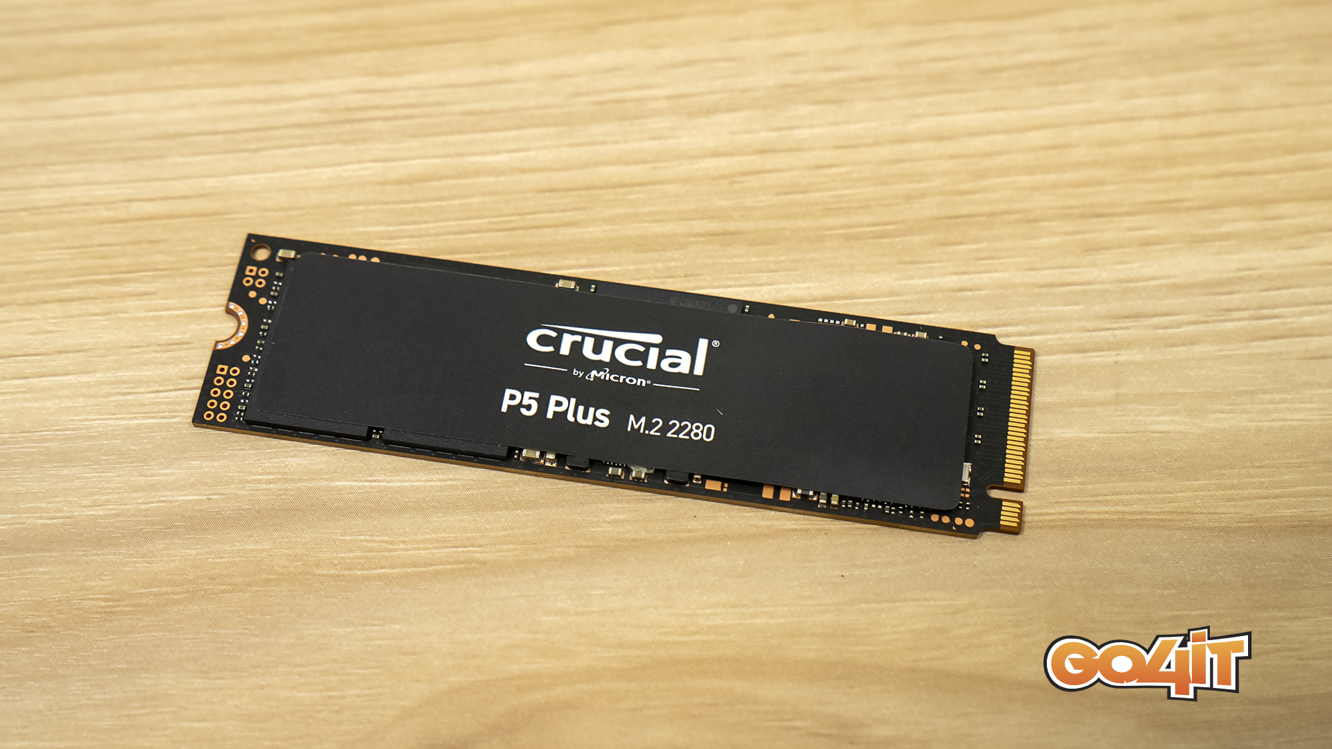 Crucial P5 Plus top