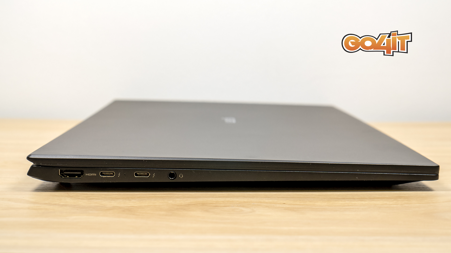 LG Gram 16 ports left