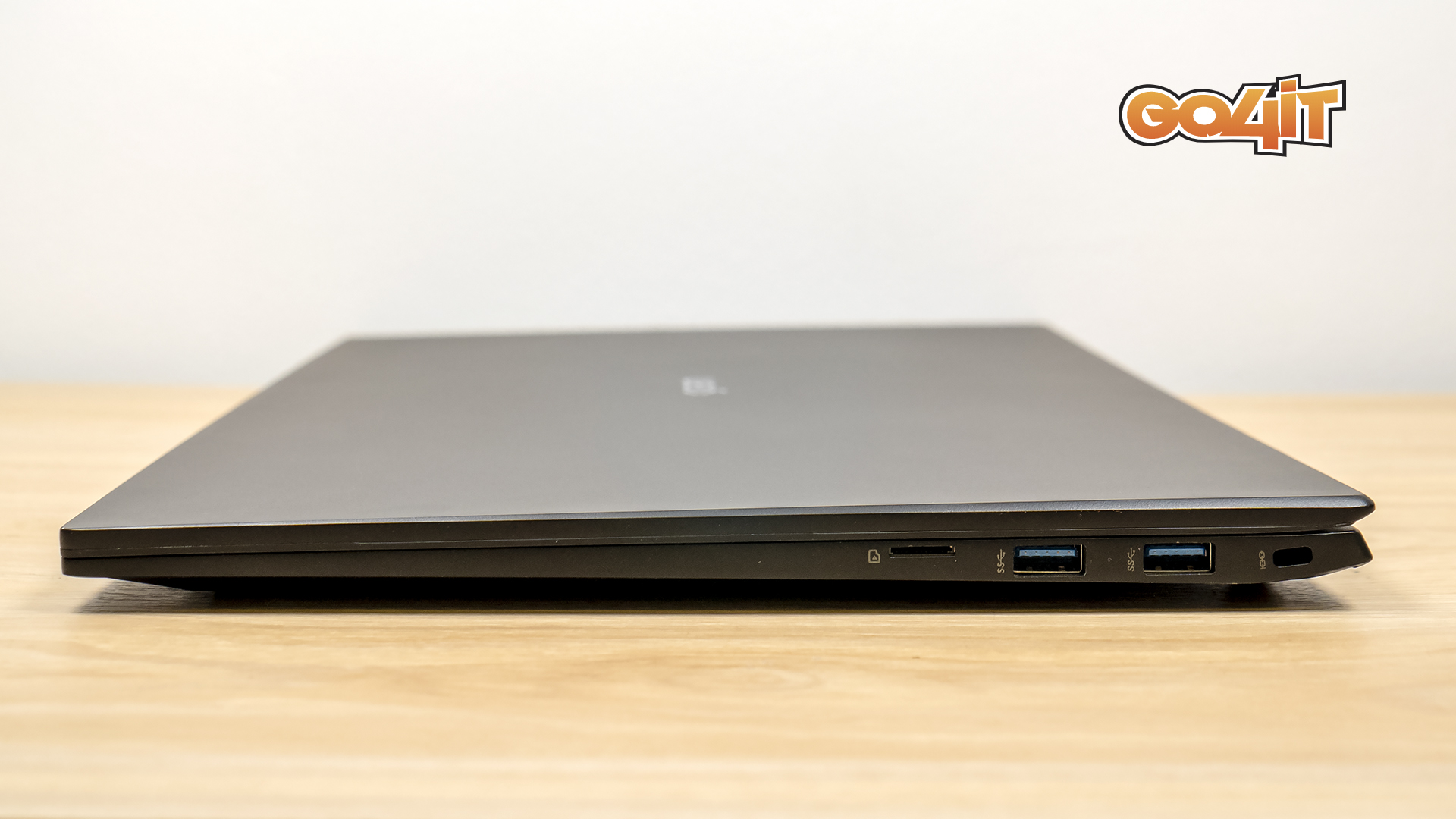LG Gram 16 ports right