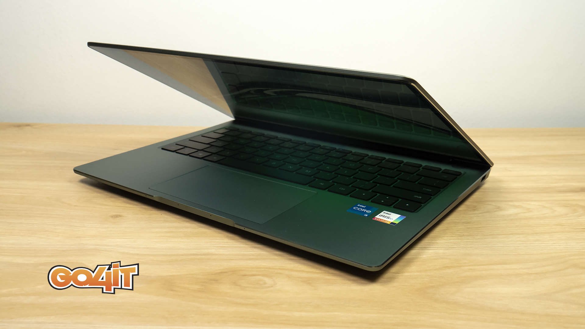MateBook 14s front side closed
