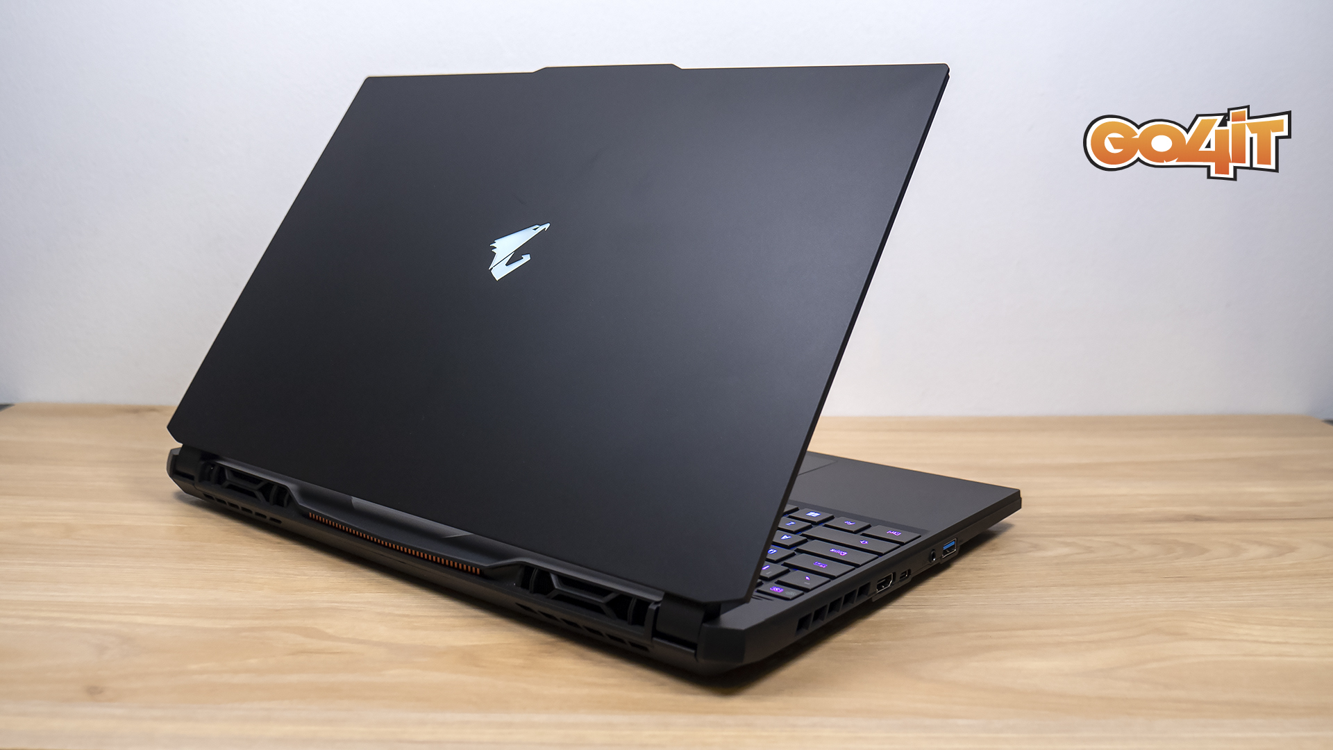 AORUS 15 back side 1