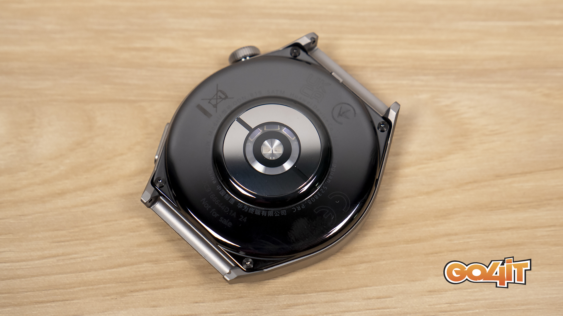 Huawei Watch GT 3 Pro back sensors