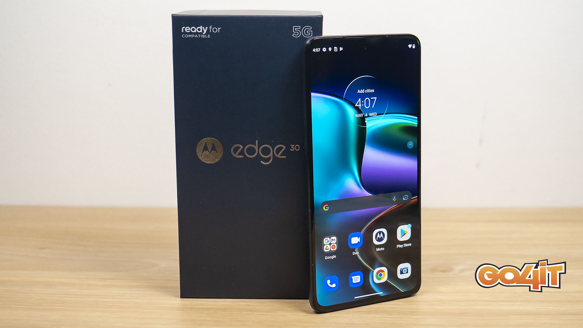 Motorola Edge 30 review: un mid-range performant, foarte subțire