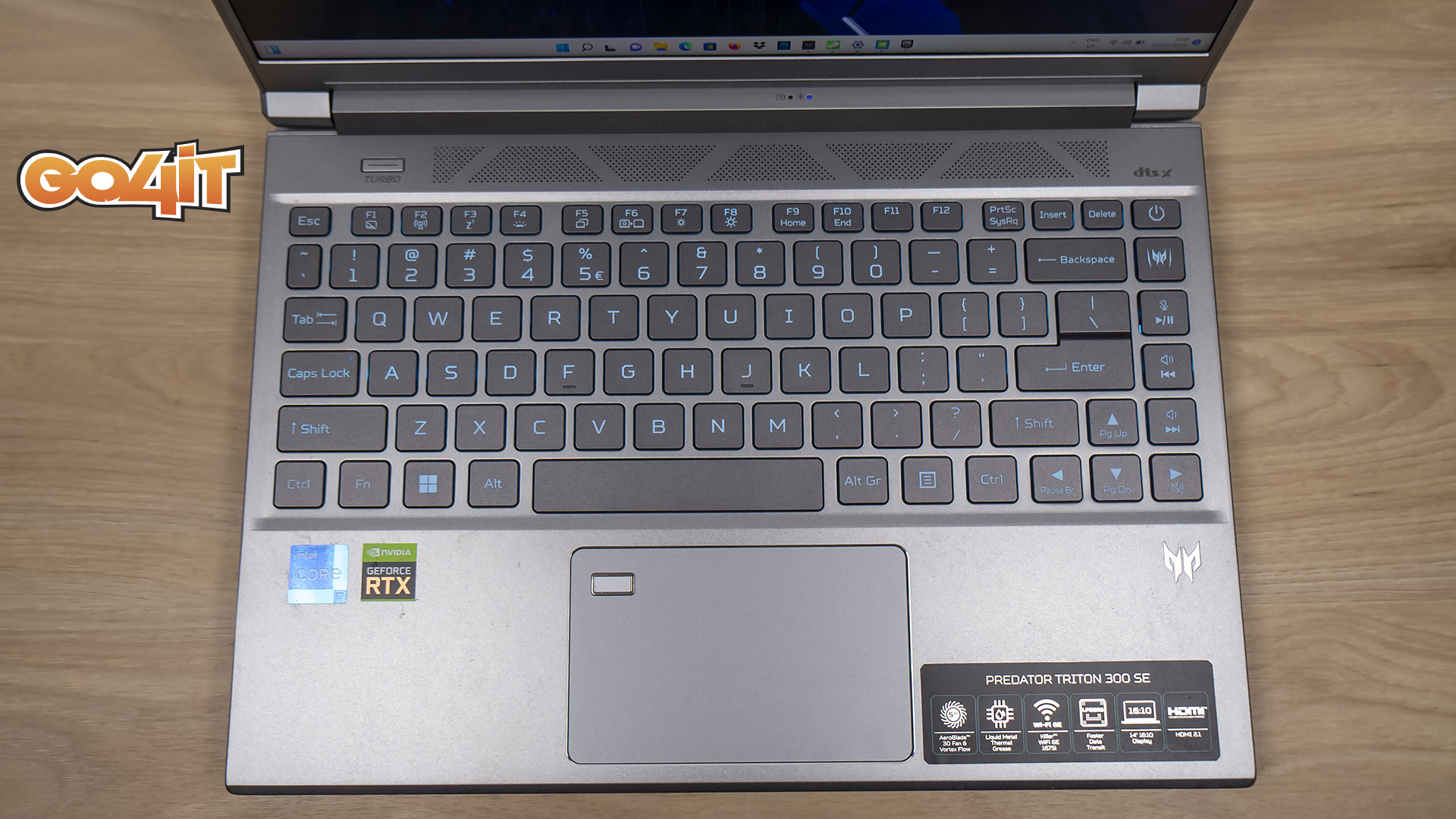 Acer Predator Triton 300 SE keyboard