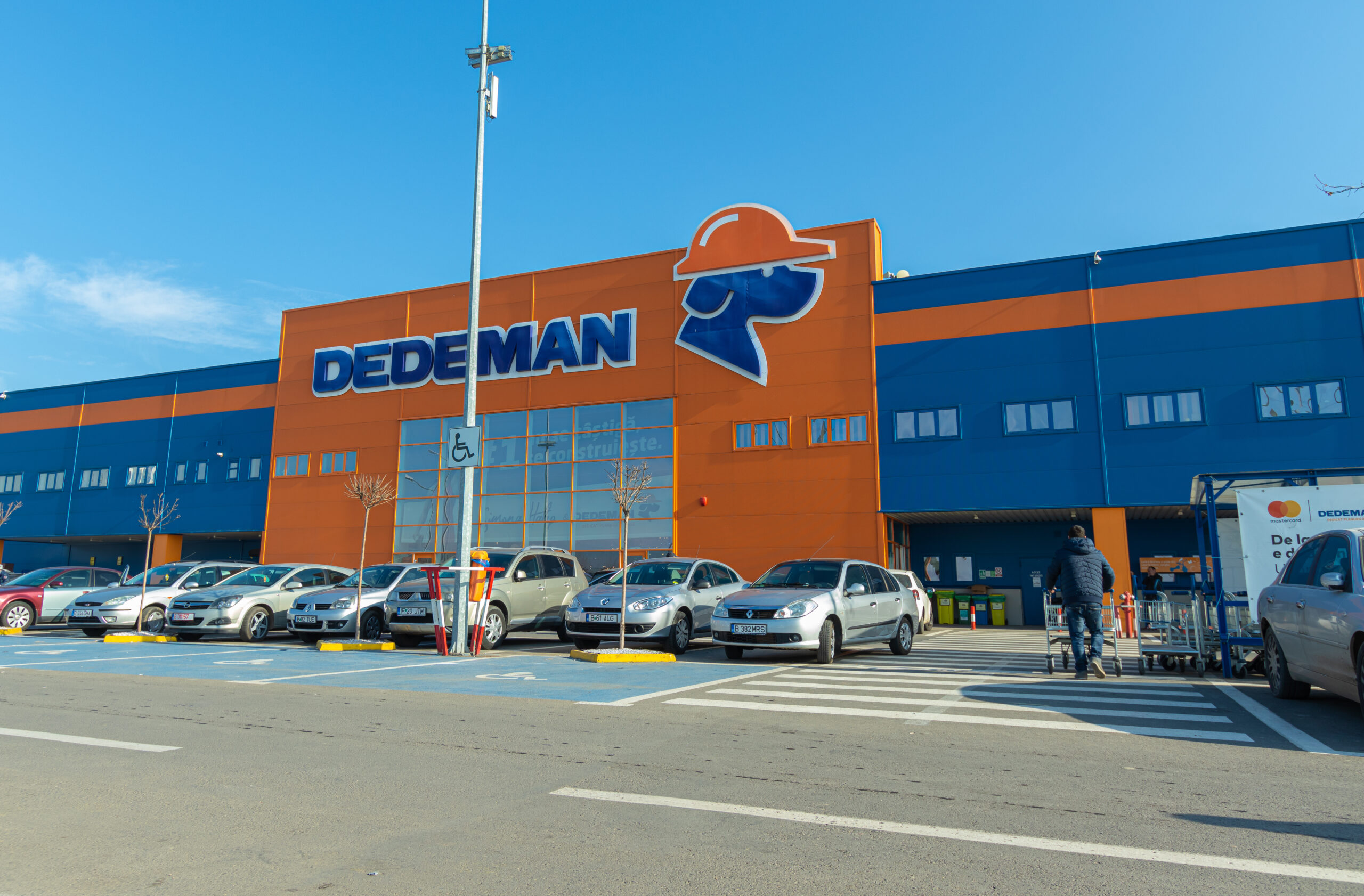 3 produse populare din oferta Dedeman, disponibile cu preț redus