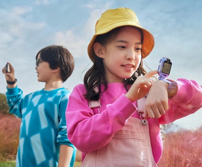 Huawei Kids watch 5X at kid
