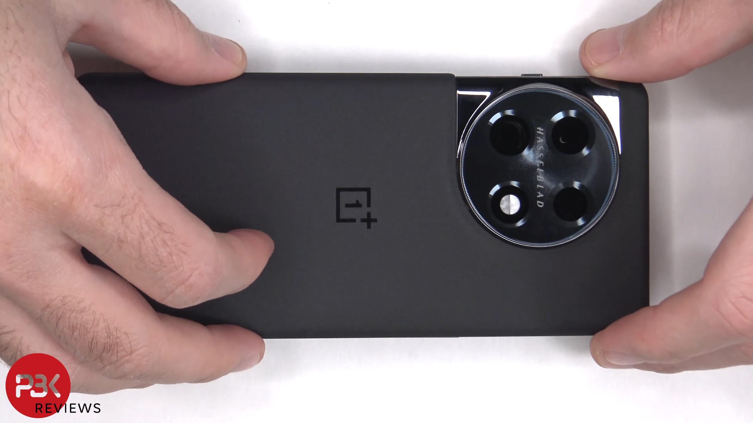 OnePlus 11, dezasamblat. Cât de reparabil este noul flagship (VIDEO)