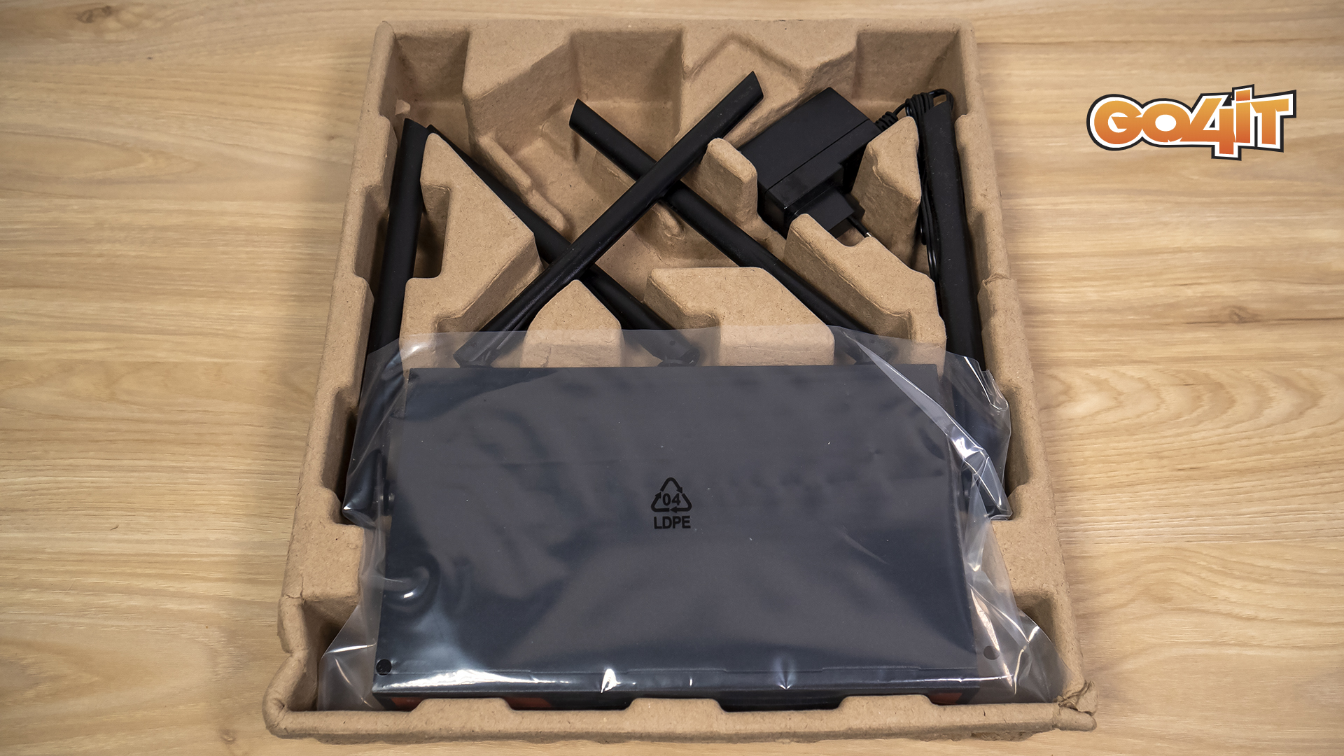 Tenda W30E in box