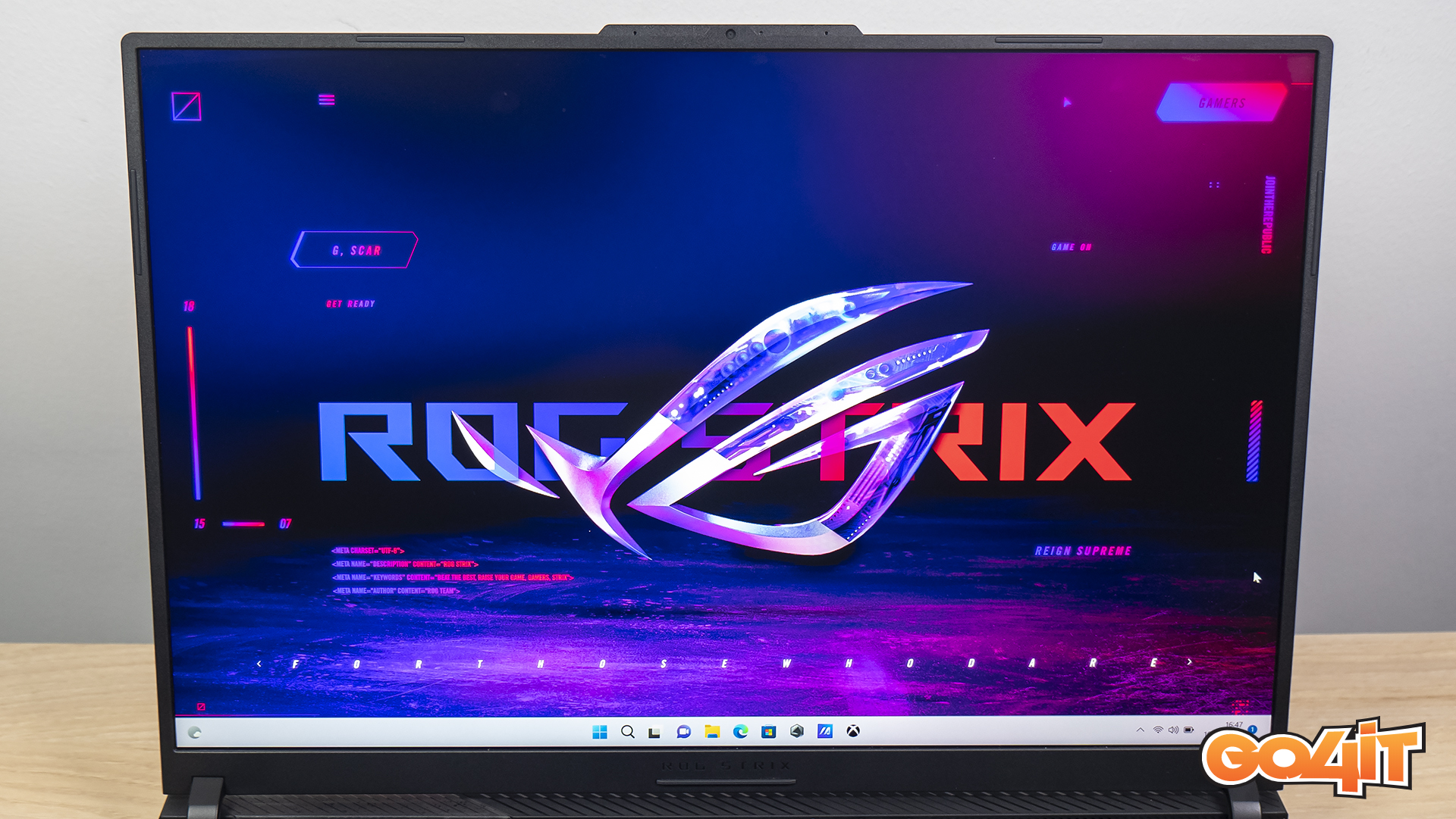 ASUS ROG Strix SCAR 18 screen