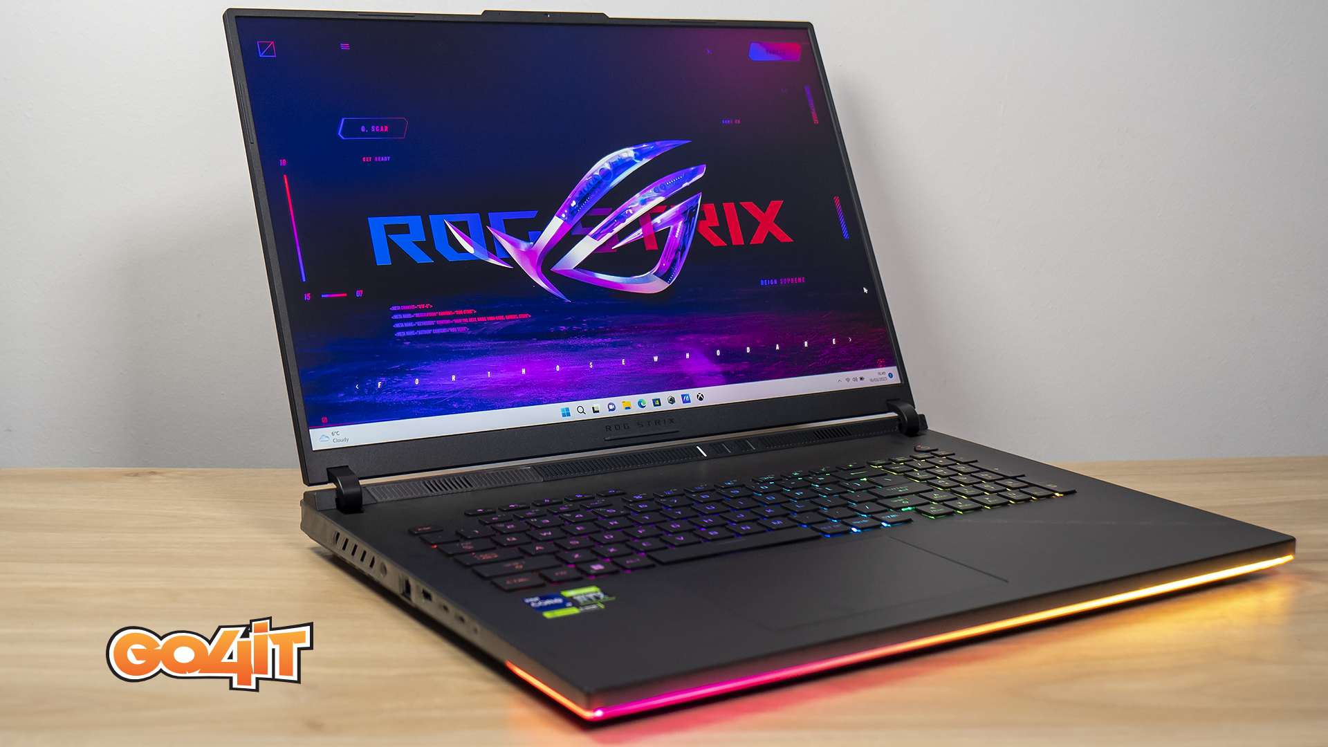 ASUS ROG Strix SCAR frot side 1