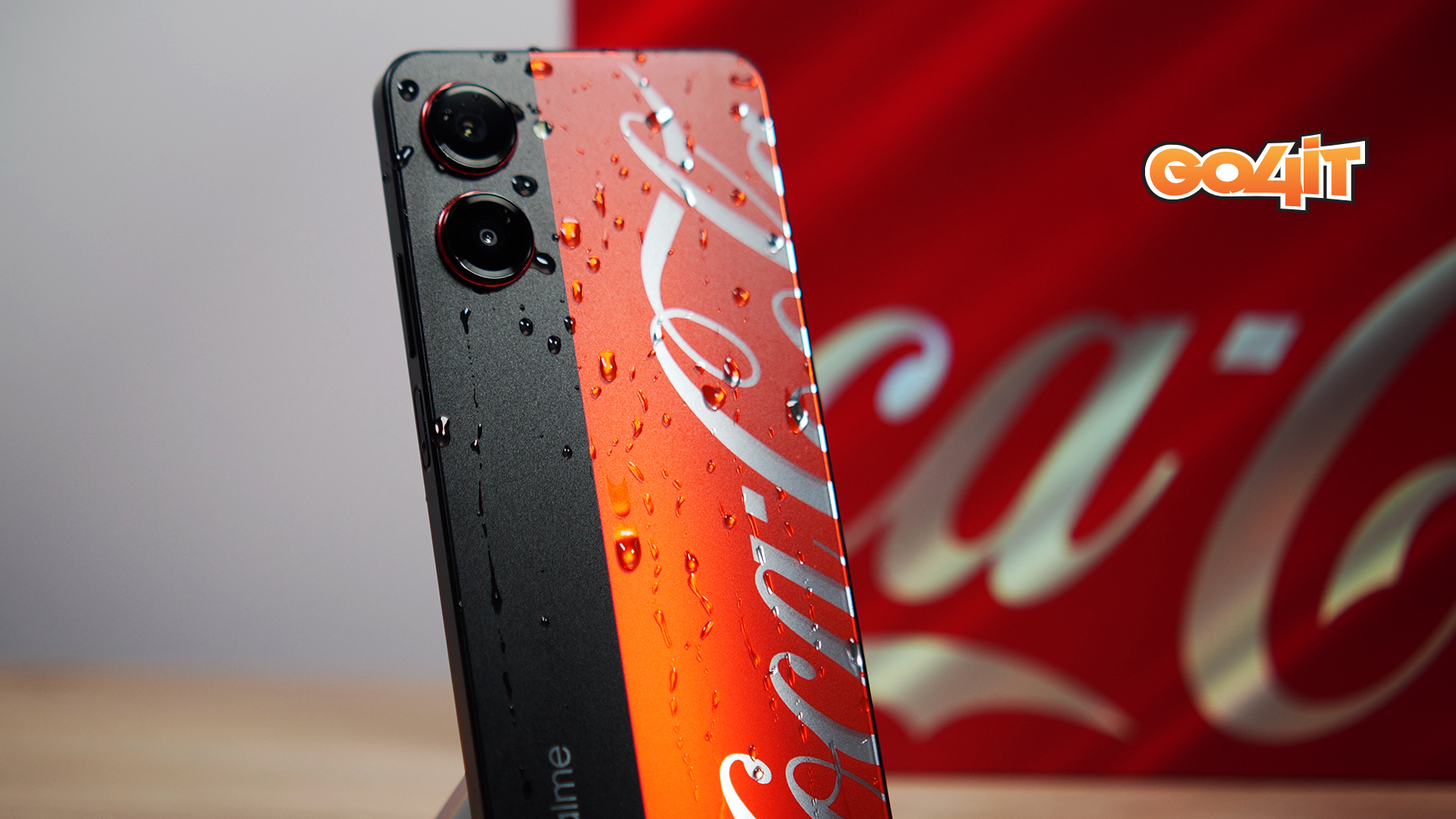 Realme 10 Pro Coca Cola back wet 2