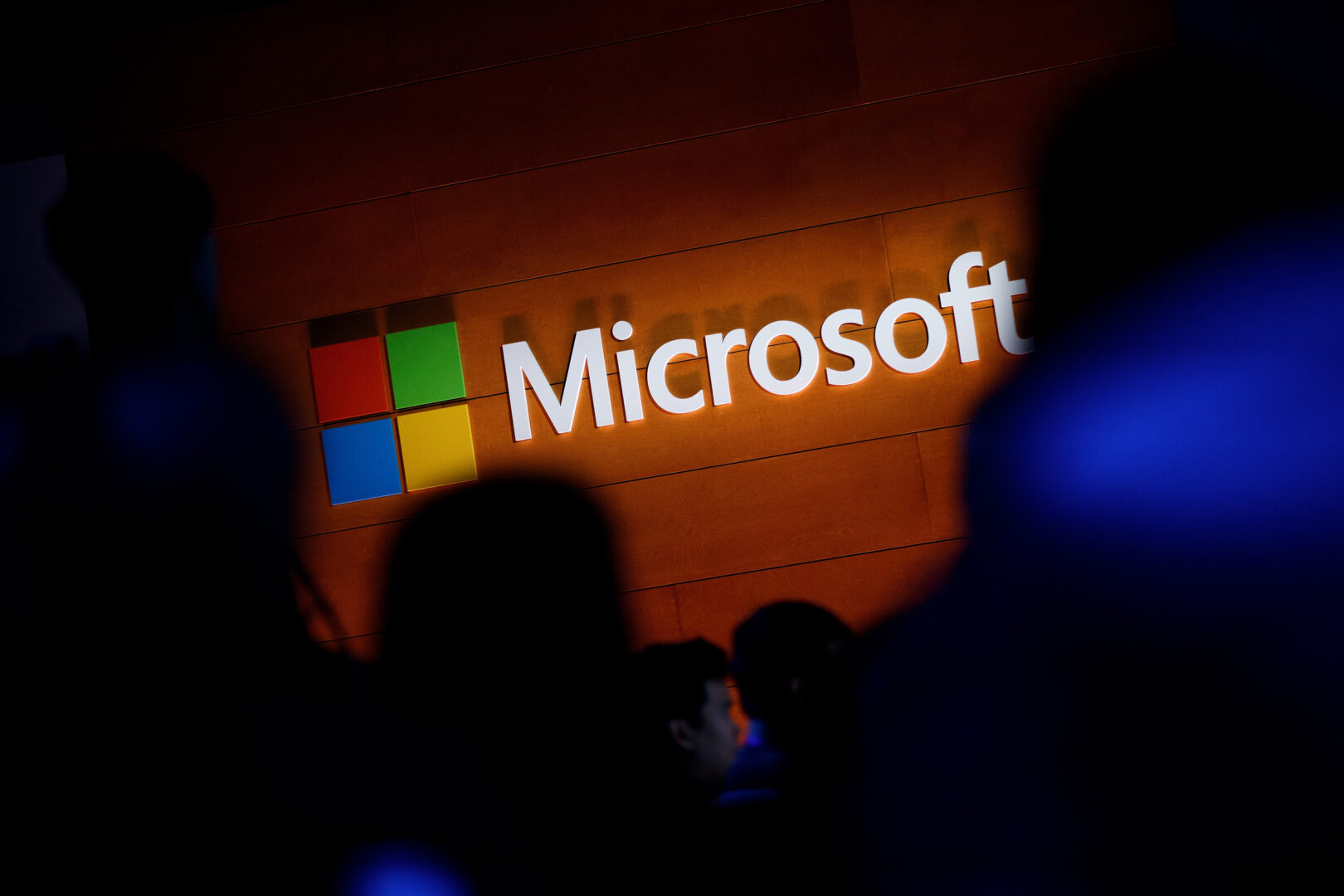 Microsoft dă startul unui program de plecări voluntare pentru 60.000 de angajați