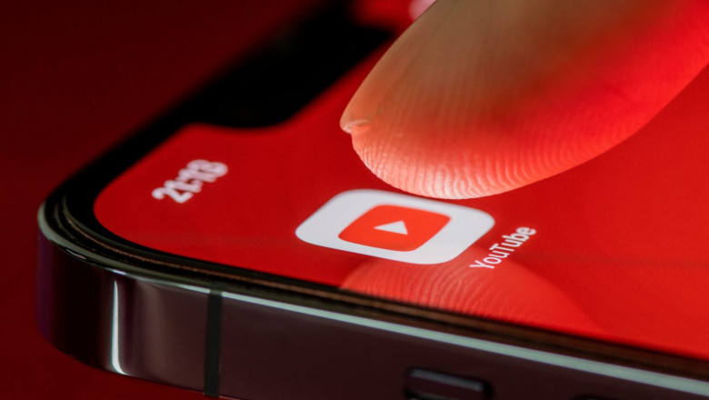 YouTube îi ajută pe utilizatori să își sorteze videoclipuri pe baza culorilor