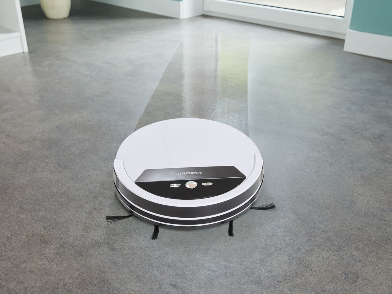 Cât costă robotul aspirator la Lidl? Dispozitivul care te face să uiți