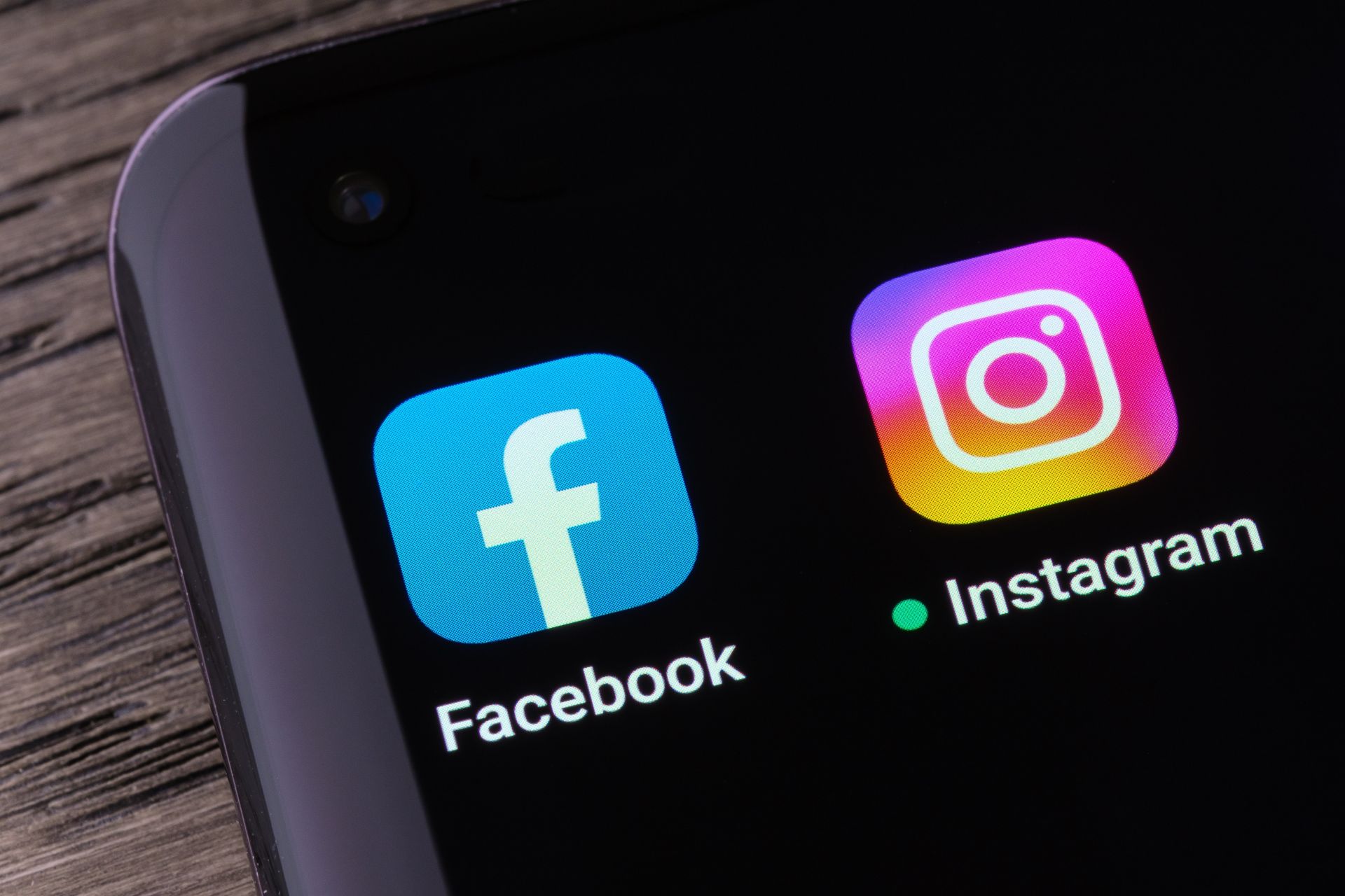 Meta, acuzată de cenzură în Polonia după blocarea contului unui miliardar pe Instagram