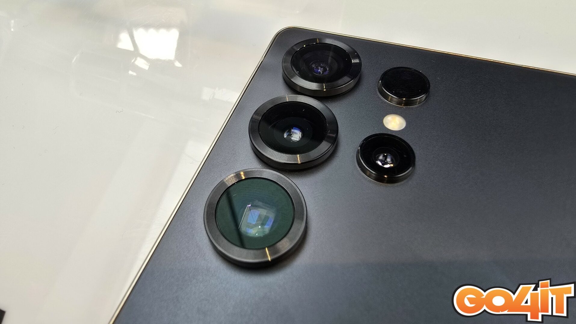 detalii despre camerele și bateria revoluționare de pe Samsung Galaxy S26 Ultra dezvăluite în premieră!