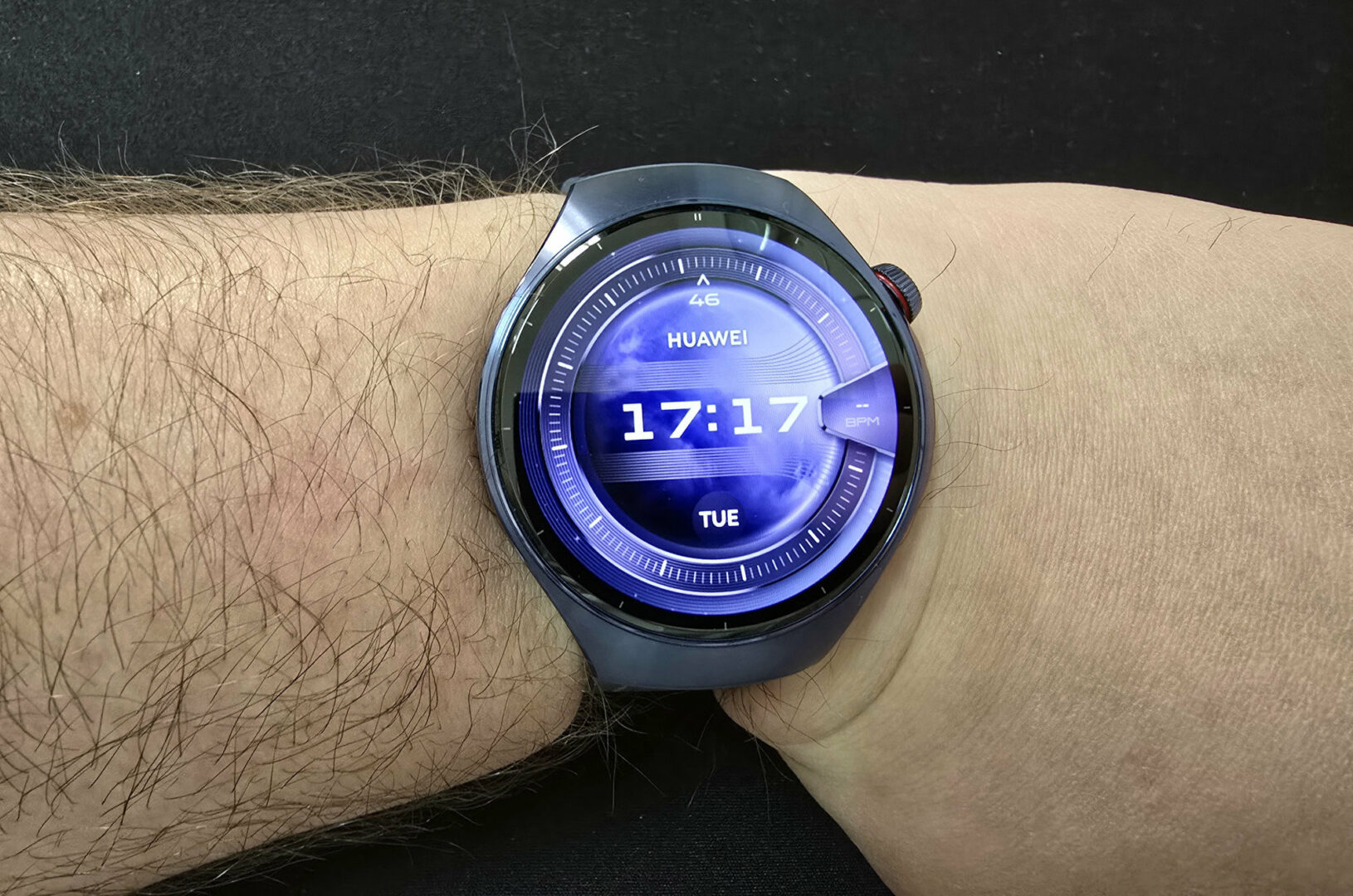 Un pas aproape de perfecțiune în lumea smartwatch-urilor