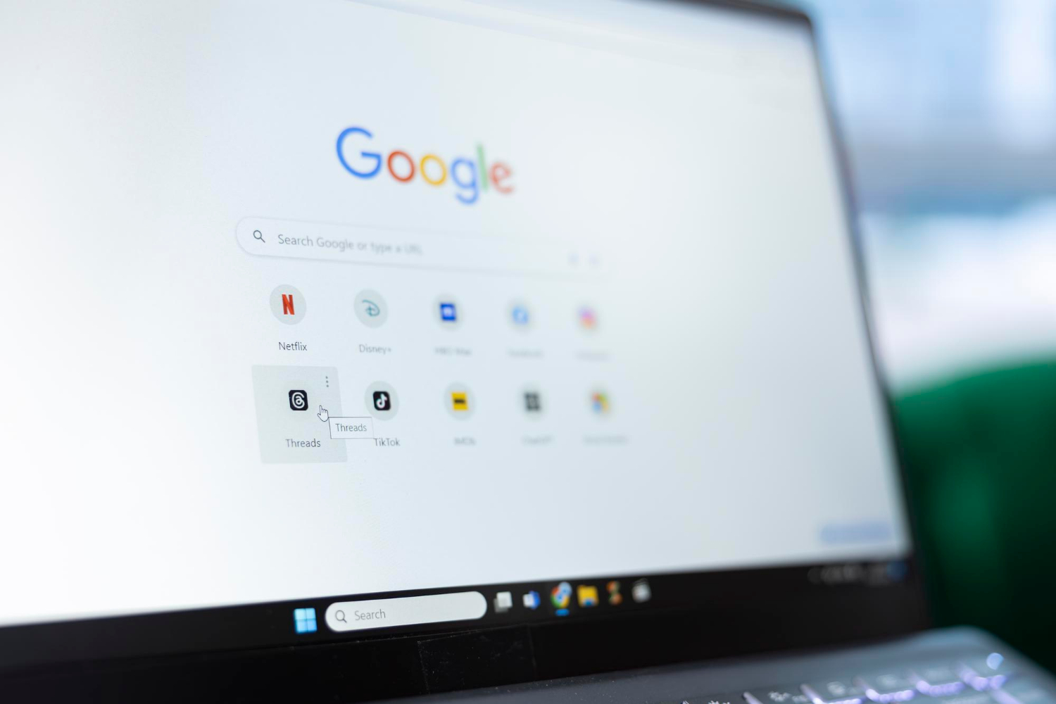 Lovitură pentru Google în Europa: Gigantul tech, obligat să își deschidă sistemul Android și motorul de căutare pentru rivalii din AI