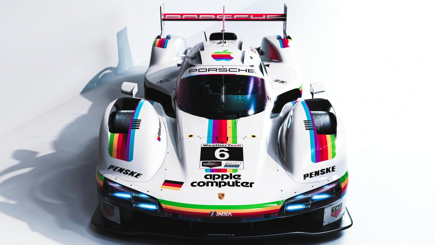 Porsche-Celebrates-Apple-1.jpg