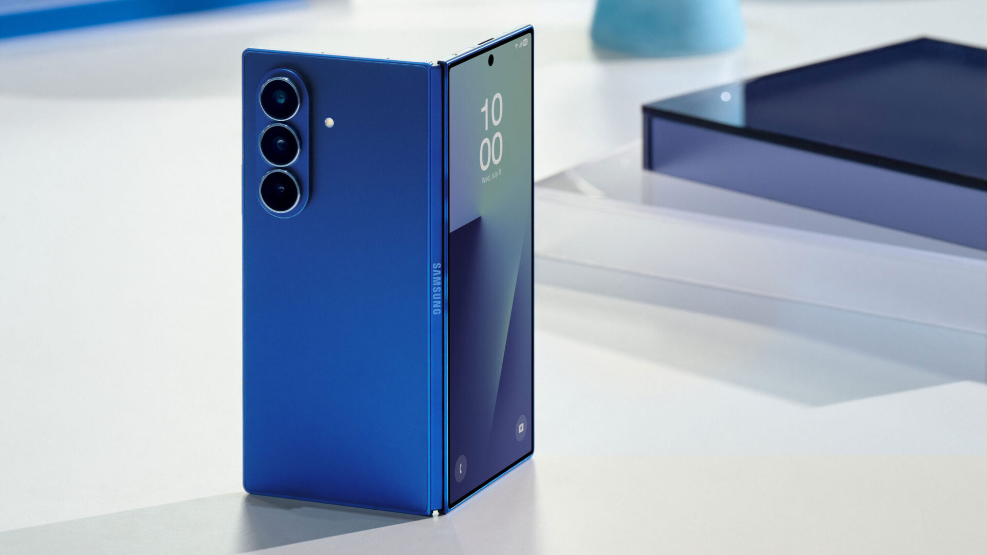 Samsung pregătește lansarea noii generații de telefoane pliabile. Au apărut imagini cu Galaxy Z Fold 8 Ultra, Galaxy Z Fold 8 și Galaxy Z Flip 8