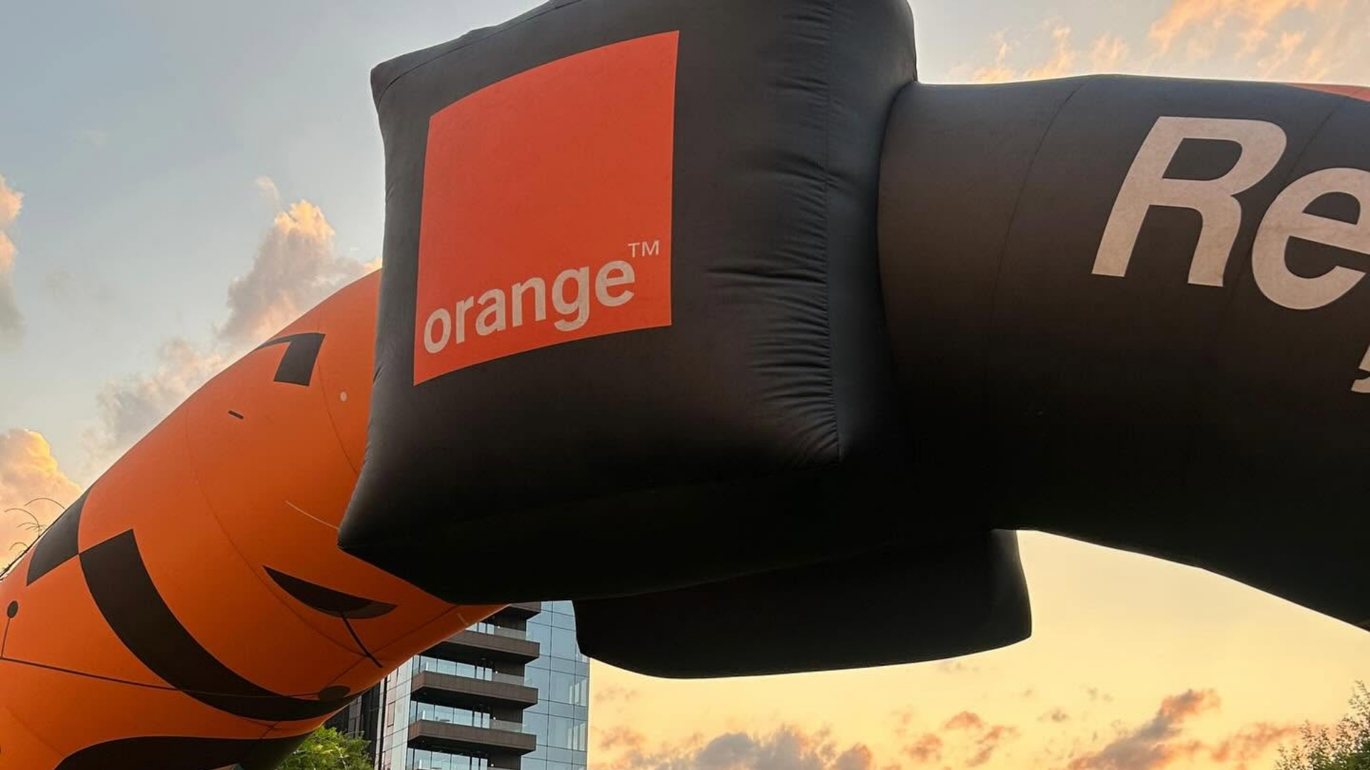 BREAKING | Amendă de 100.000 de euro pentru Orange România după o breșă de securitate care a expus datele clienților