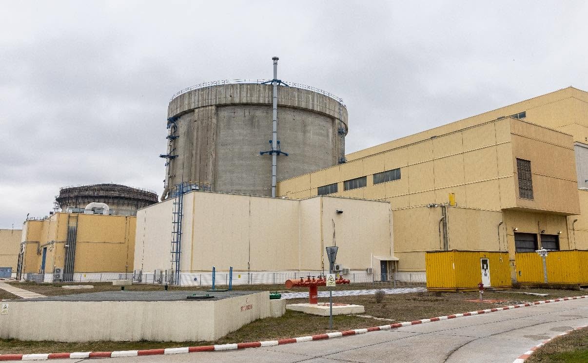 Parcul IT de la Centrala Cernavodă, reînnoit. Nuclearelectrica cumpără calculatoare de 15,6 milioane de lei