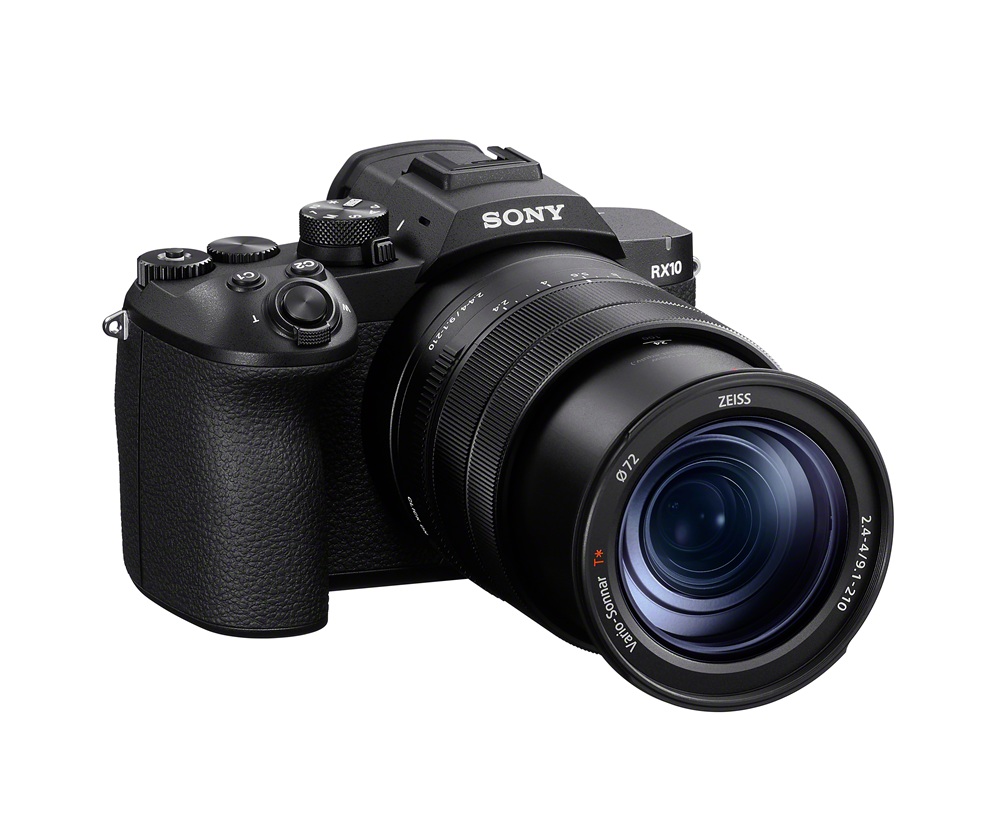 Cameră foto cu superzoom: Sony lansează modelul RX10, generația a V-a