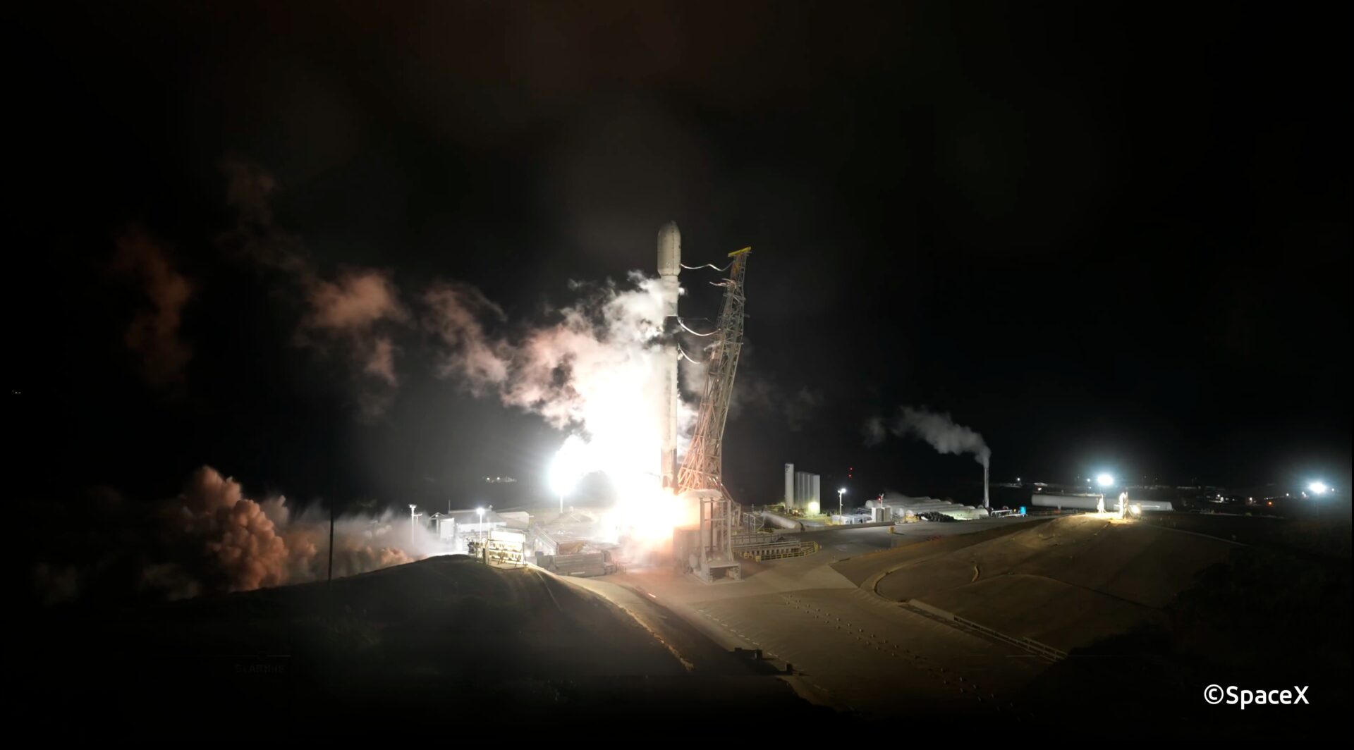 BREAKING | Proiect de 1,9 mld. de euro: România conduce prima sa misiune privată pentru ESA odată cu lansarea satelitului de securitate CyberCUBE