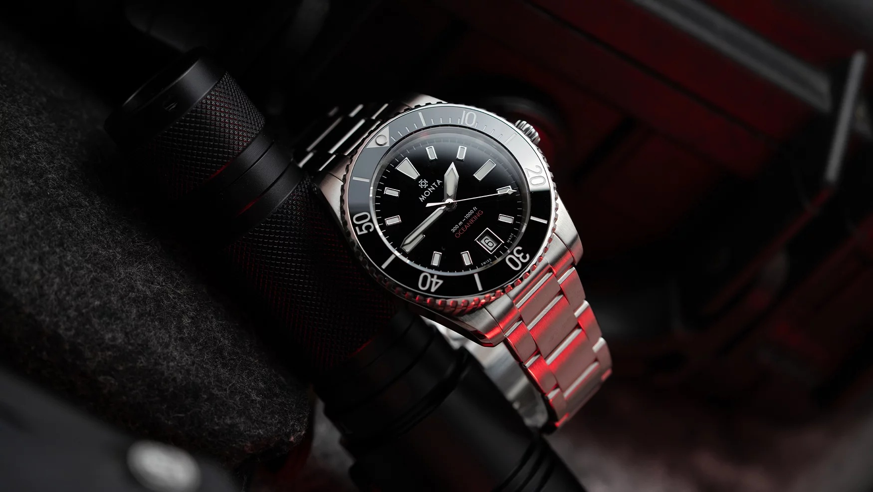 Monta Oceanking: Ceasul de scufundări care mizează pe precizie tehnică, proporții clasice și rezistență la apă de 300 m
