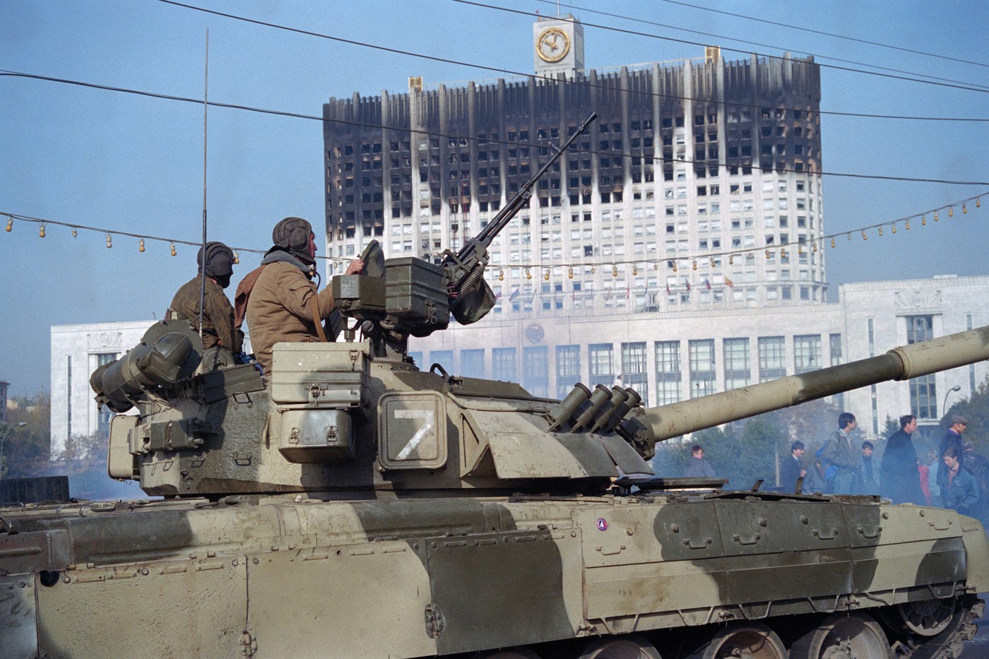 „Arma secretă a lui Ceaușescu”: Adevărul din spatele mitului laserului care topea tancurile sovietice