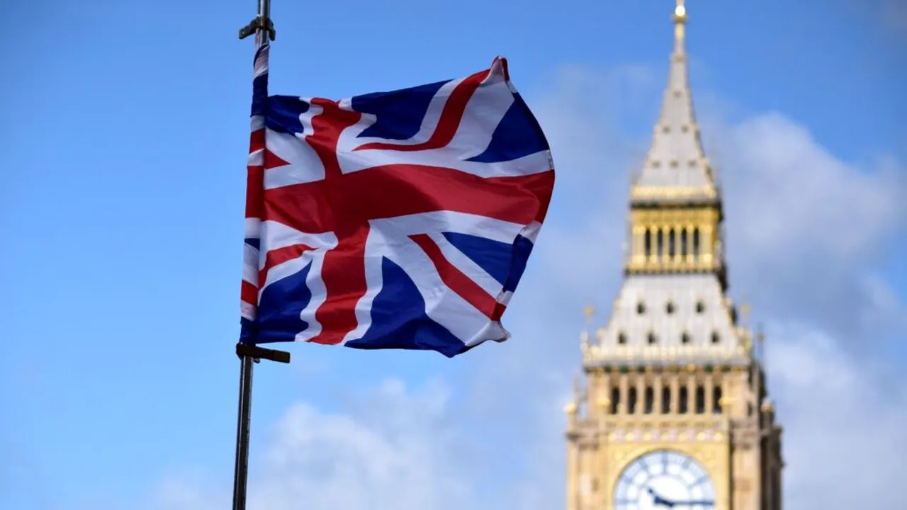 Sistemul britanic de vize electronice, pus sub semnul întrebării după ce a confundat două surori gemene