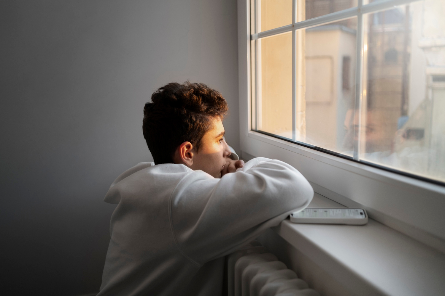 Utilizarea chatboturilor bazate pe inteligență artificială pentru sprijin emoțional este asociată cu sentimentul de singurătate în rândul elevilor