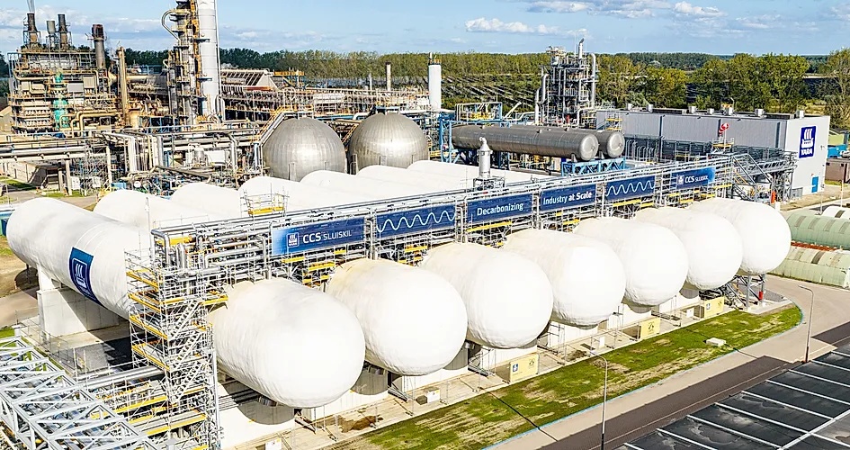 UE lansează în Olanda cel mai mare proiect industrial de captare a dioxidului de carbon: 12 mil. de tone în 15 ani