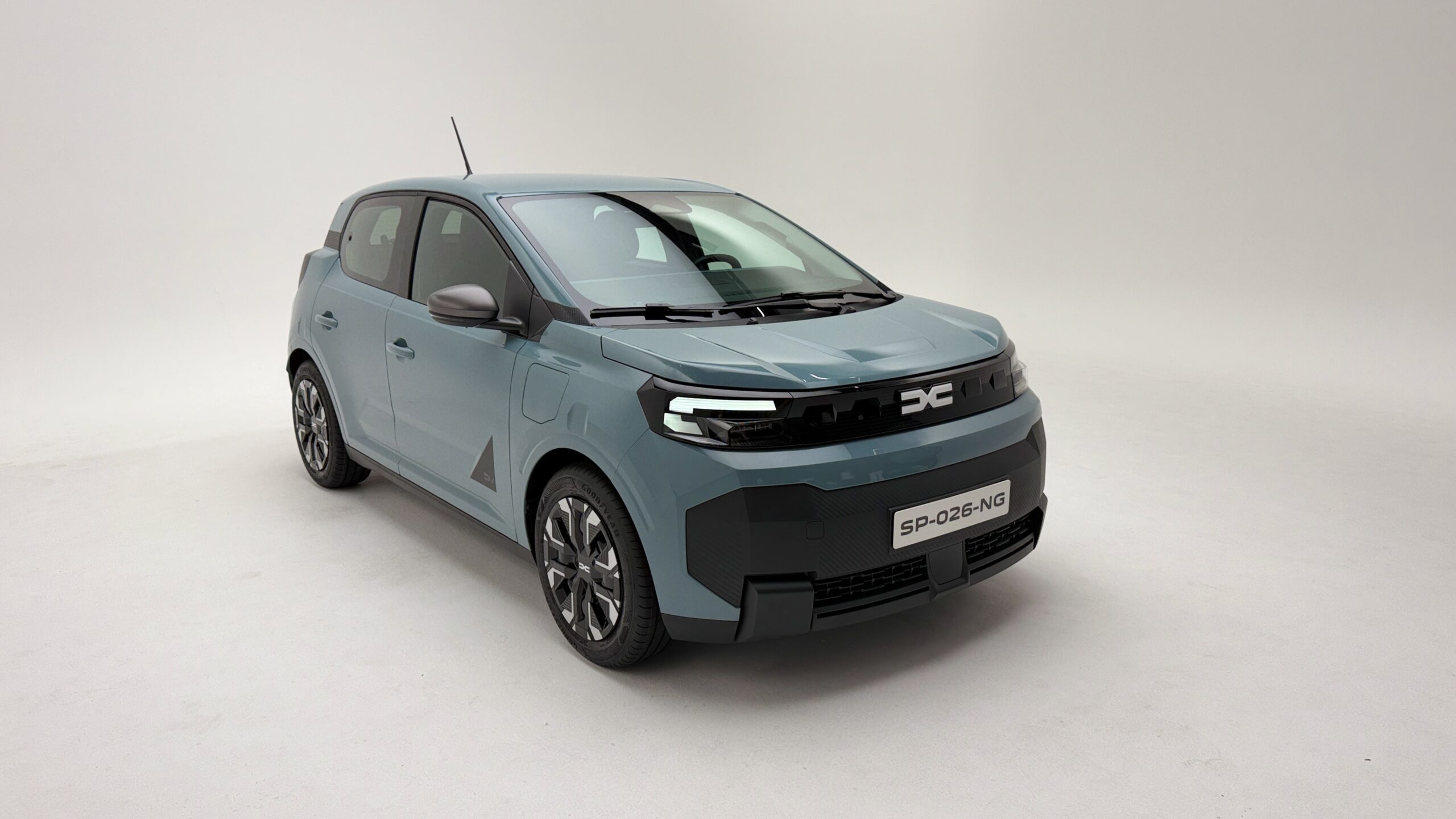Am văzut noua Dacia Spring la Paris. Iată 10 lucruri despre generația a doua: autonomie, baterie, 80 CP, încărcare, dotări și prețuri așteptate