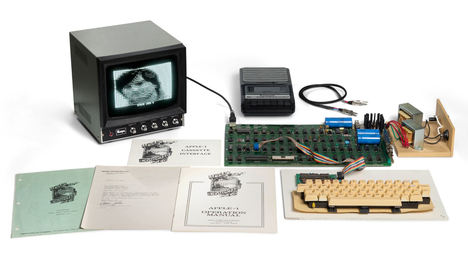 Un computer Apple-1 original ar putea fi vândut la licitație cu până la 800.000 de dolari