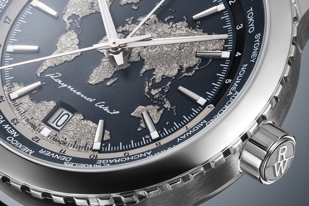 Raymond Weil marchează 50 de ani cu Freelancer World-Traveller, un ceas mecanic cu cadran topografic spectaculos