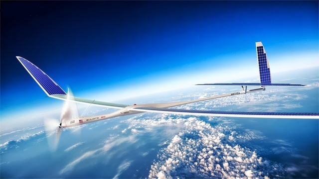 Un avion fără pilot, alimentat cu energie solară, folosit pe post de router Un avion fără pilot, alimentat cu energie solară, folosit pe post de router