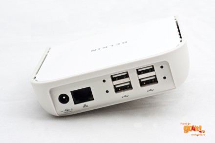 Cele patru porturi USB 2.0