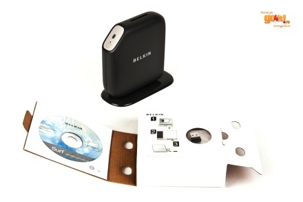Router-ul şi micro-adaptor-ul se vând separat