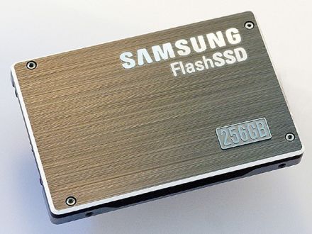 Samsung FlashSSD – 256 GB şi viteze incredibile