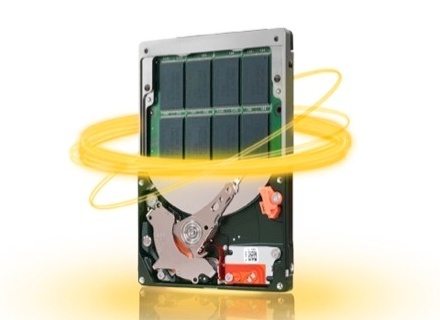 Seagate Momentus XT - HDD cu 7200 RPM şi un SSD de 4 GB Seagate Momentus XT - HDD cu 7200 RPM şi un SSD de 4 GB